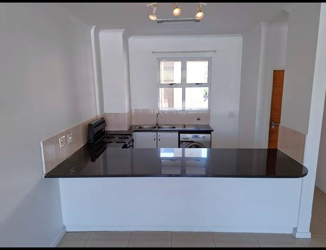 2 BEDROOM APARTMENT FOR SALE IN WESTBROOK